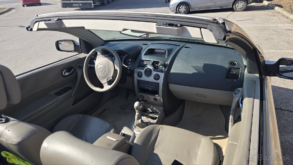 Renault megane cabrio - 2.0l benzin nová stk ek - 12