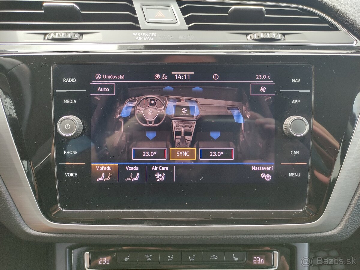 VW Touran TDi DSG FullLED VIRTUAL VYHŘ.SEDAČKY MY21 - 12