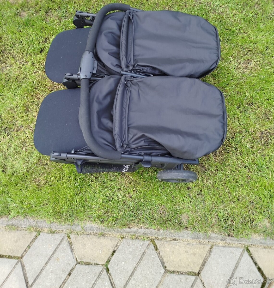 Kočík pre dvojičky Hauck Swift Duo X Black - 12