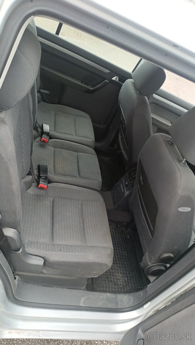 Volkswagen Touran 2.0 TDI 100kw - 12