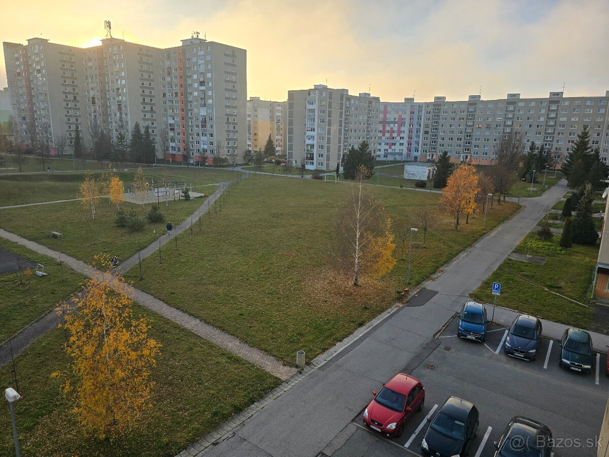 Predám 3 izbový byt v Poprade , ul. Novomeského - 12