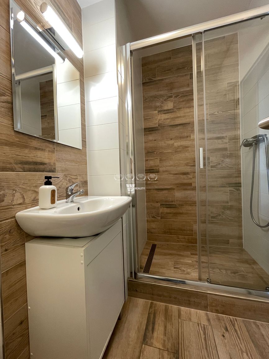 Na prenájom 2-izbový byt s veľkou terasou a parkovacím miest - 12