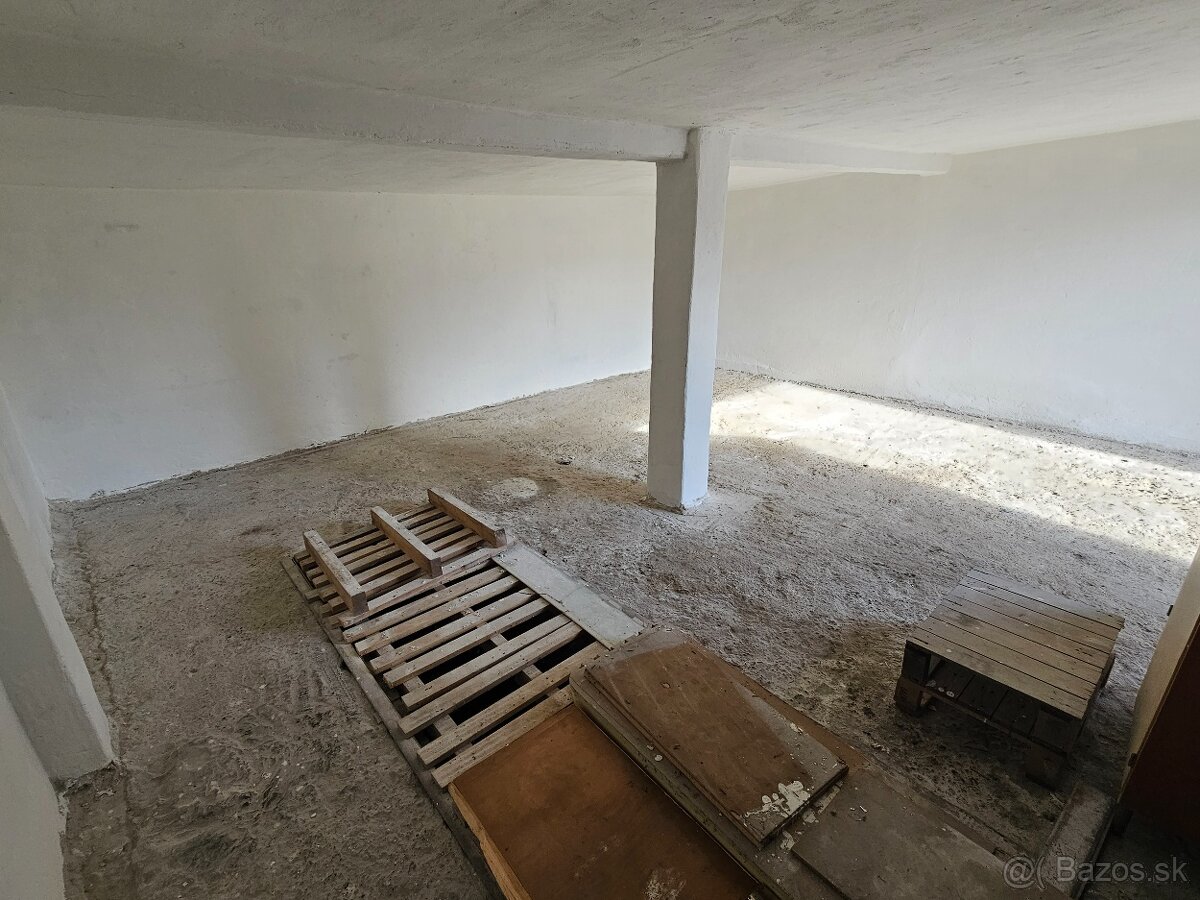 Predam dvoj garaz na sidlisku 2. - 12