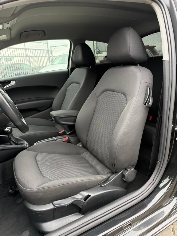 Audi A1 Coupe 1.4 TDI 66kw M5 2016 - 12