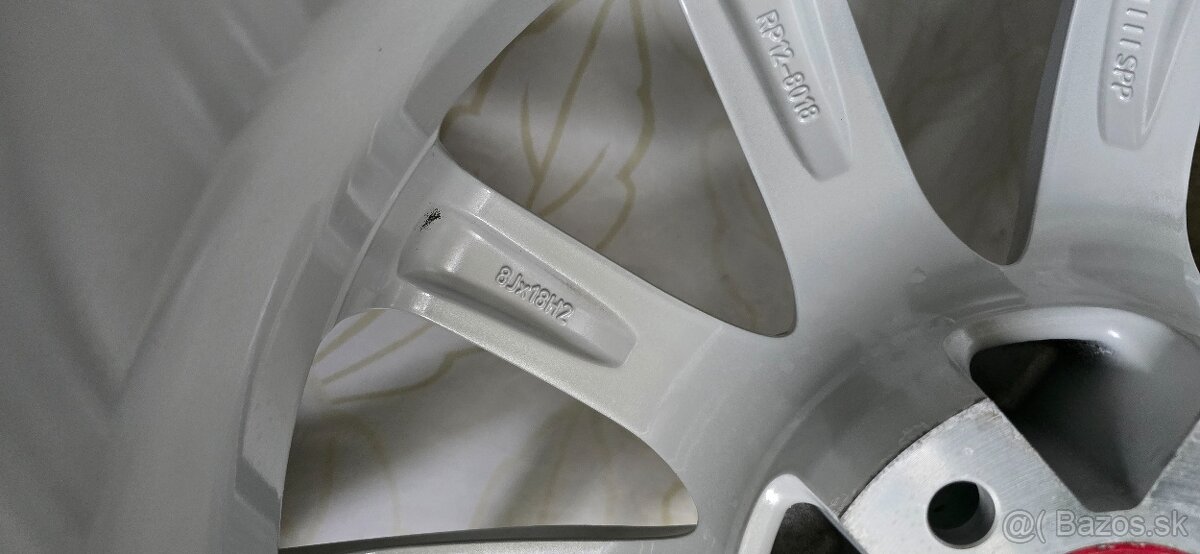 5x112,r18,8J,et35,Platin- 235-55-18 - Pirelli -TOP stav - 12