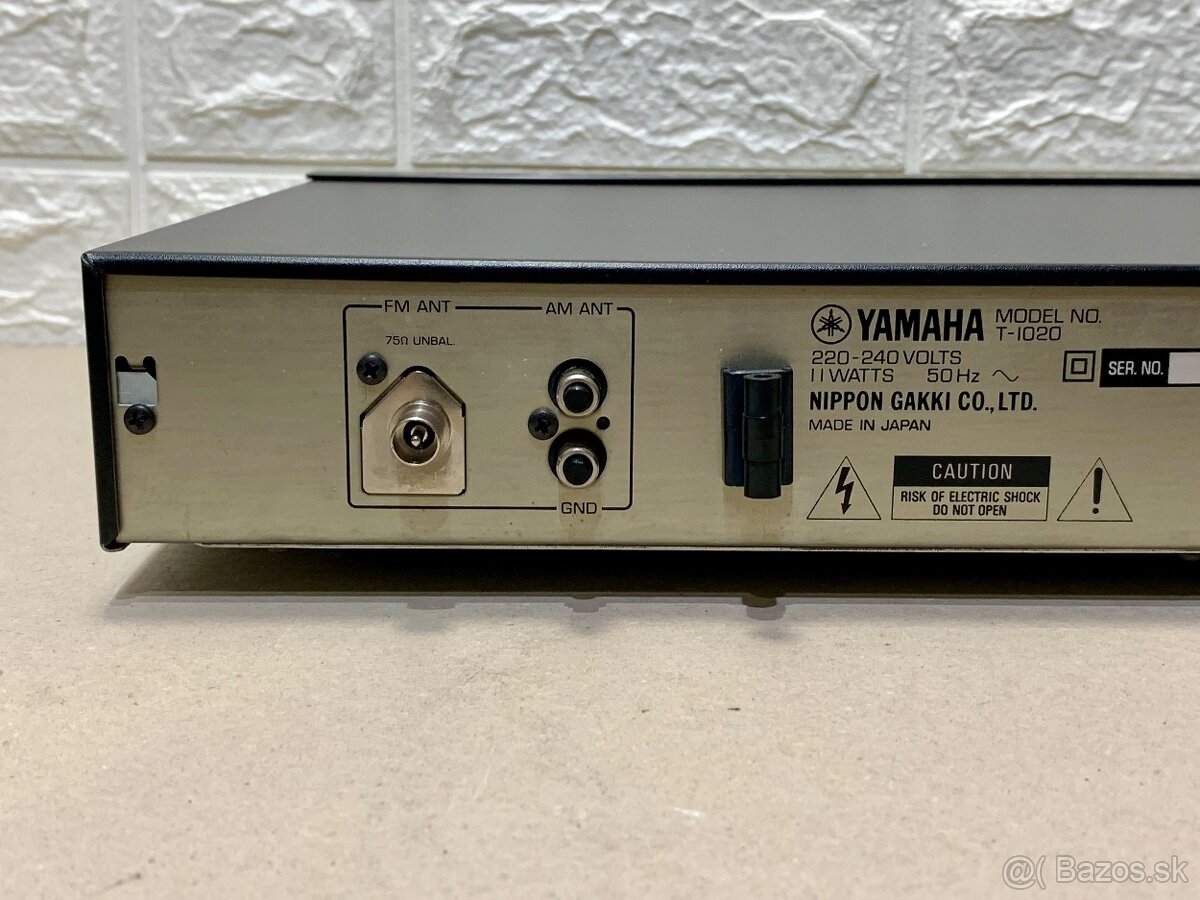 Yamaha T-1020 ….. FM/AM stereo tuner - 12