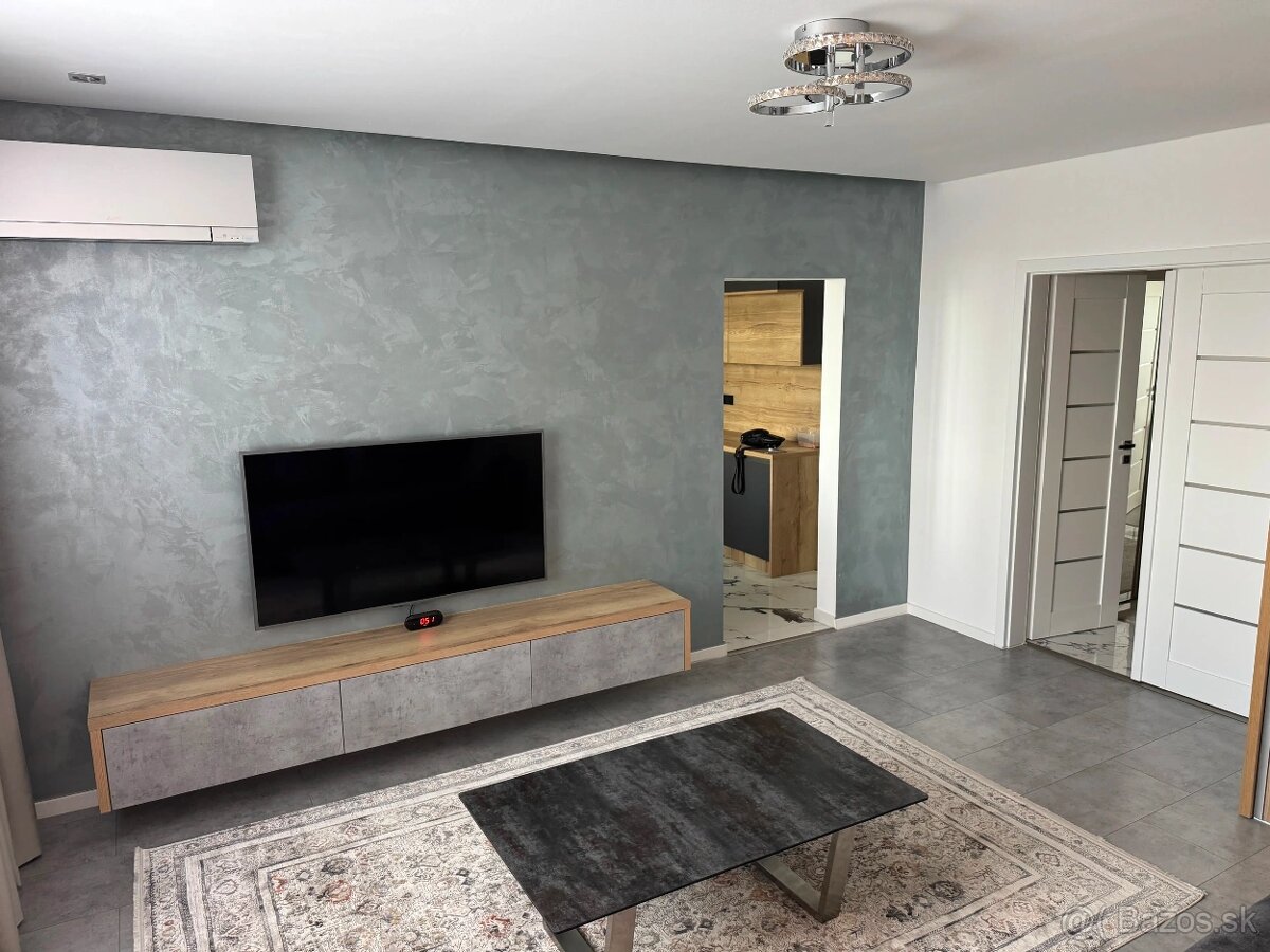 Realitný kancelária REALADR s.r.o. - 12