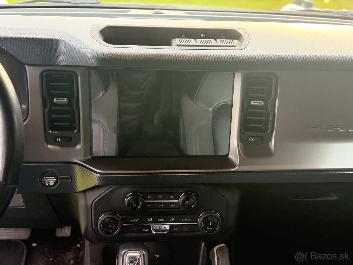 Ford Bronco 2.7 V6, 2023 – 38 000 km, top stav a výbava - 12