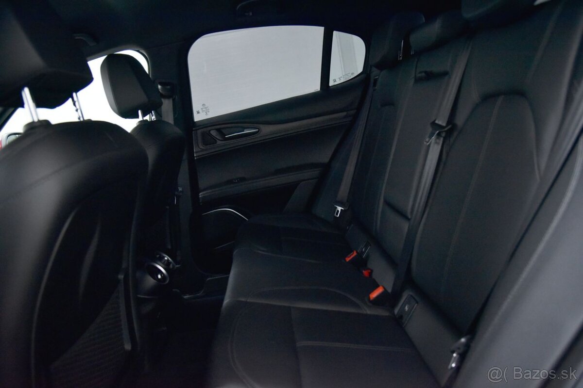 Stelvio 2.0 Turbo Veloce Q4 A/T, Xenon, ACC, Keyless - 12