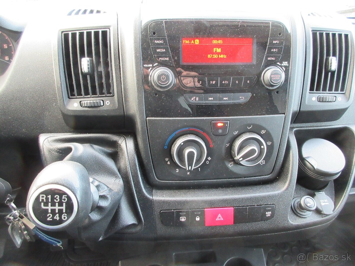 Peugeot Boxer 2.2 BlueHDi 165k odp. DPH - 12