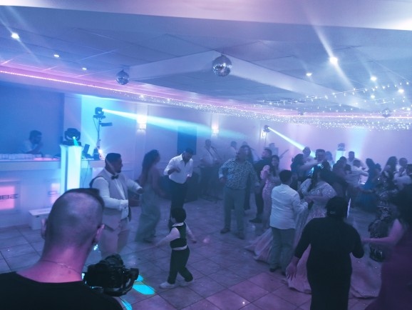 Osvetlenie, plazivý dym, iskry - 12