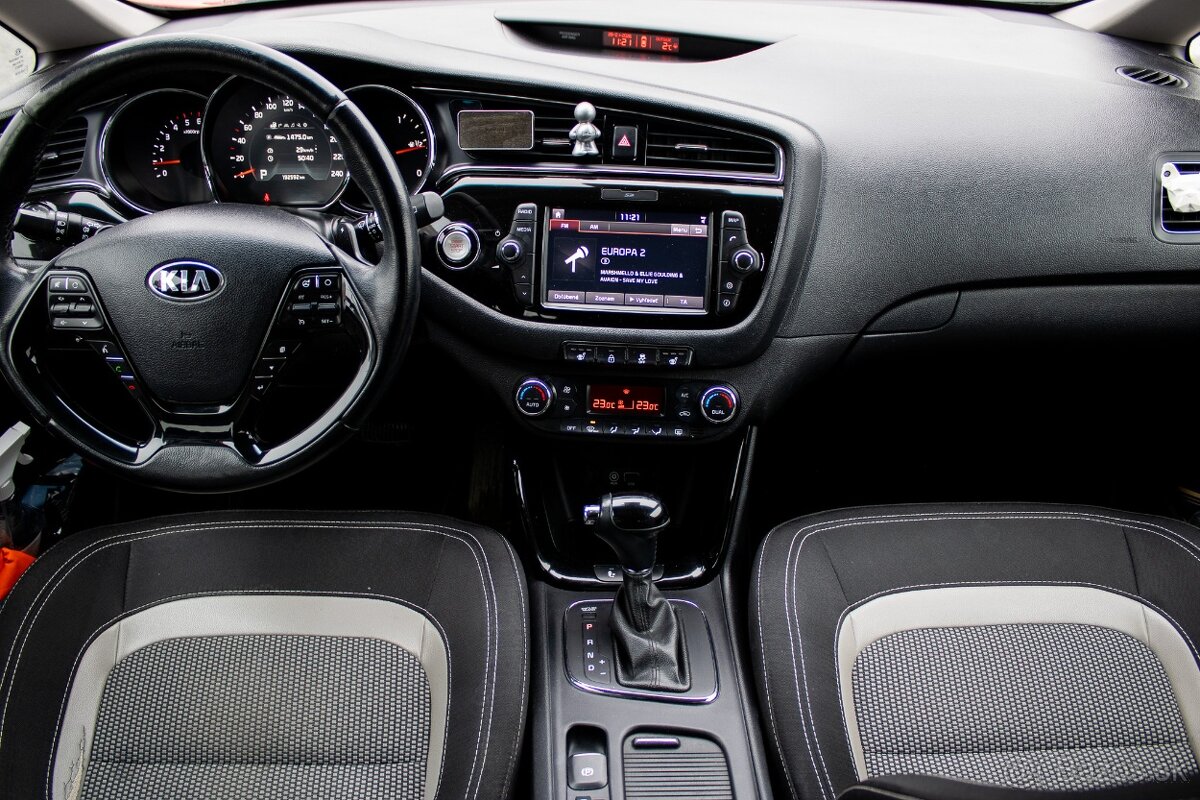 Kia Cee’d SW 1.6CRDi (2017) - 12