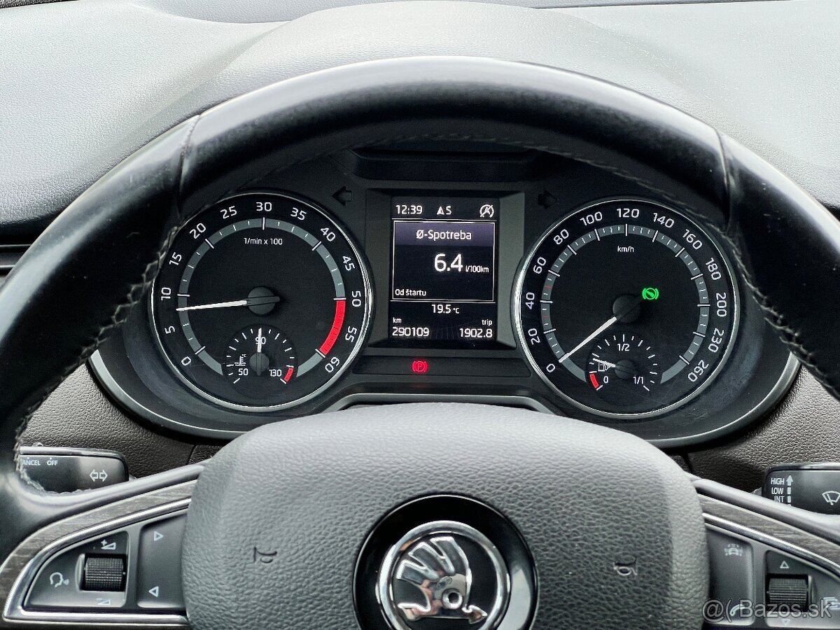 Škoda octavia scout 2.0 tdi 135kw - 12