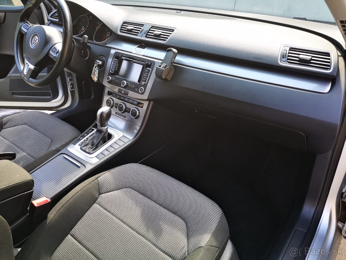 PASSAT COMBI benzín + CNG - 12