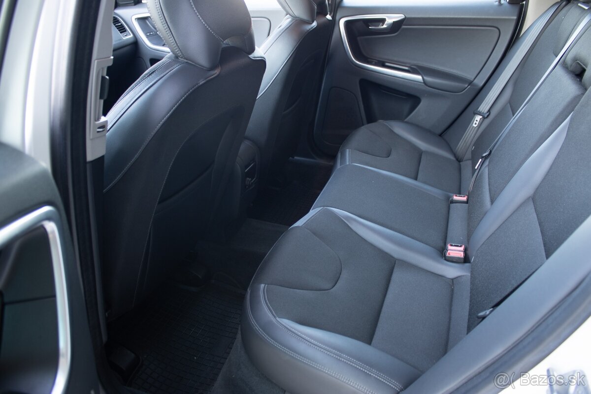 Volvo XC60 D3 Kinetic Geartronic - 12