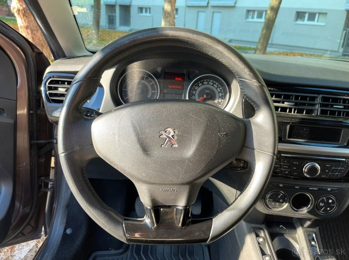 Peugeot 301 1.6 HDI - 12