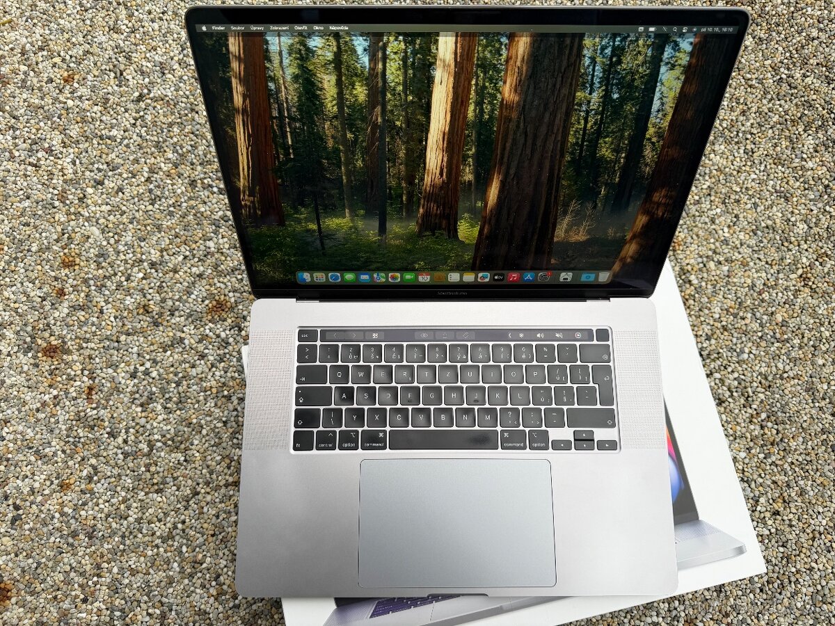 CTO MacBook Pro 16 2019 CZ - 12