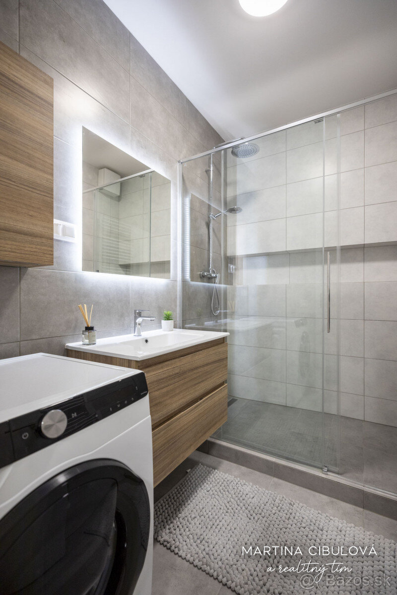 Na predaj 2 izbový štýlový zariadený byt v novostavbe v Bans - 12