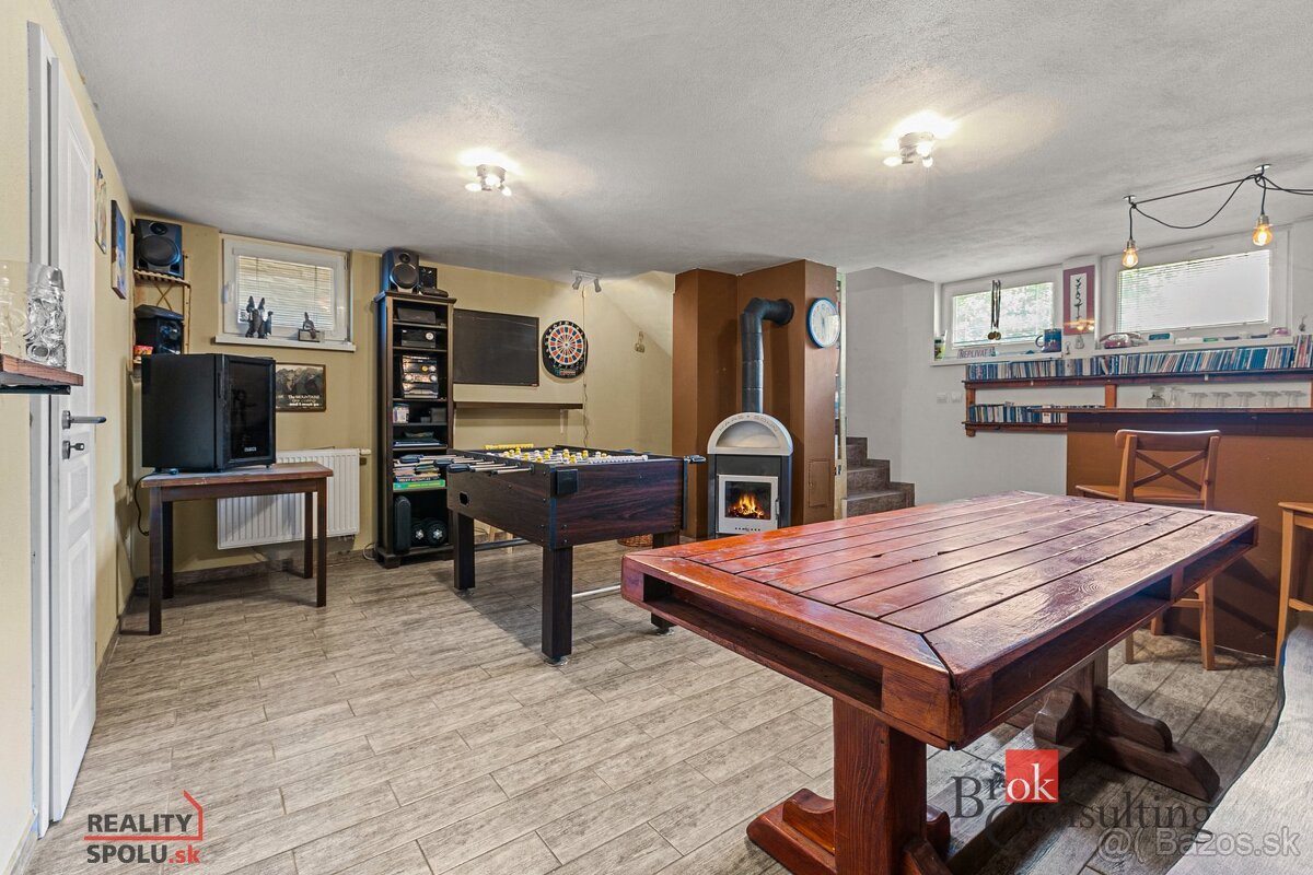 Na predaj: rodinný dom s vlastným štýlom a blízko lesa - Bra - 12