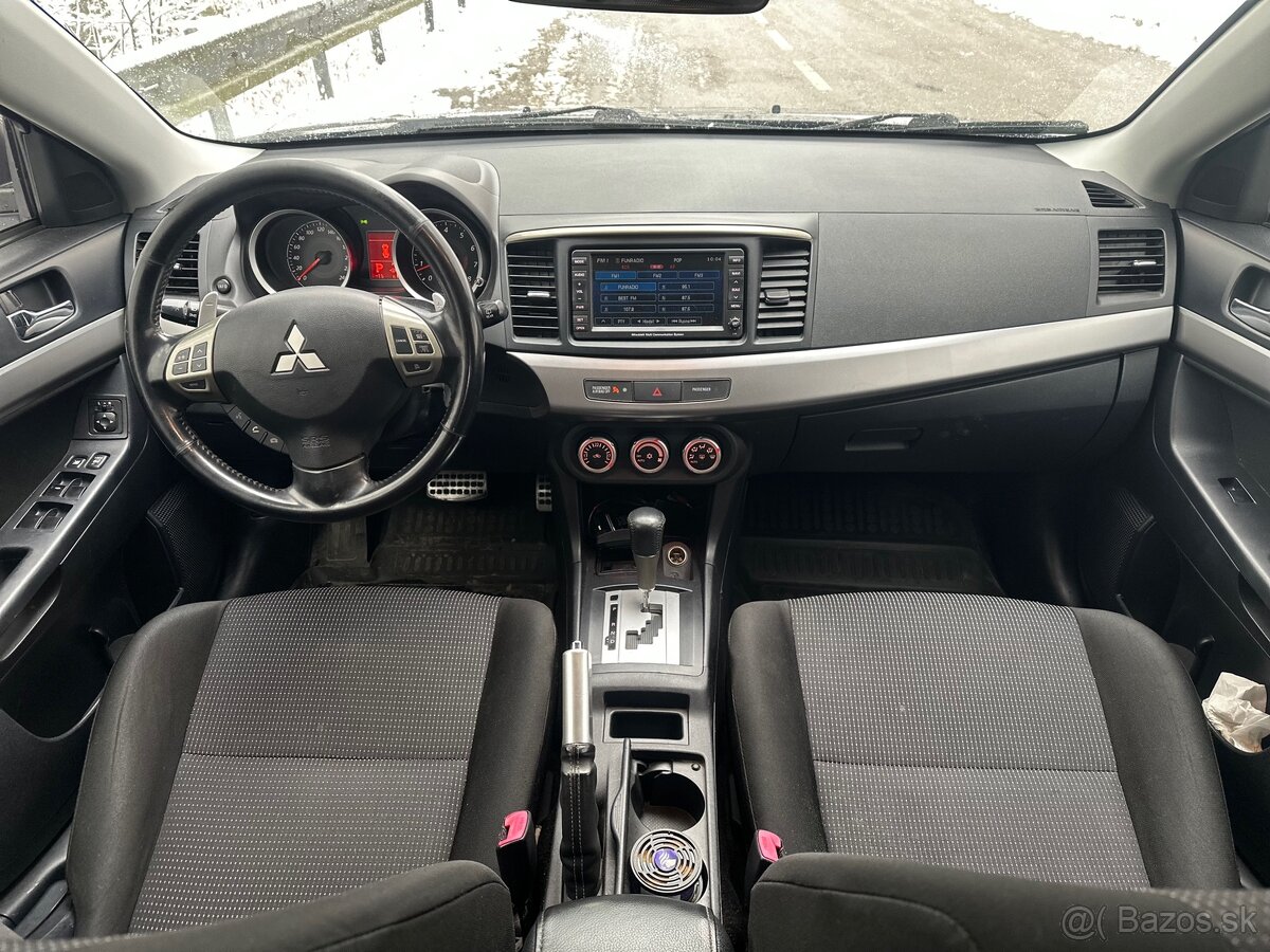 Mitsubishi Lancer 1.8 - 12