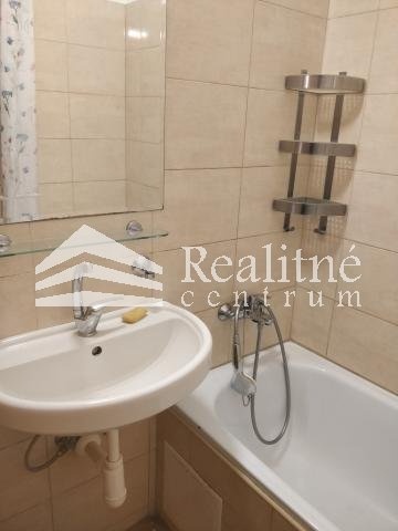 Predáme 2 izb. byt s balkónom - 12