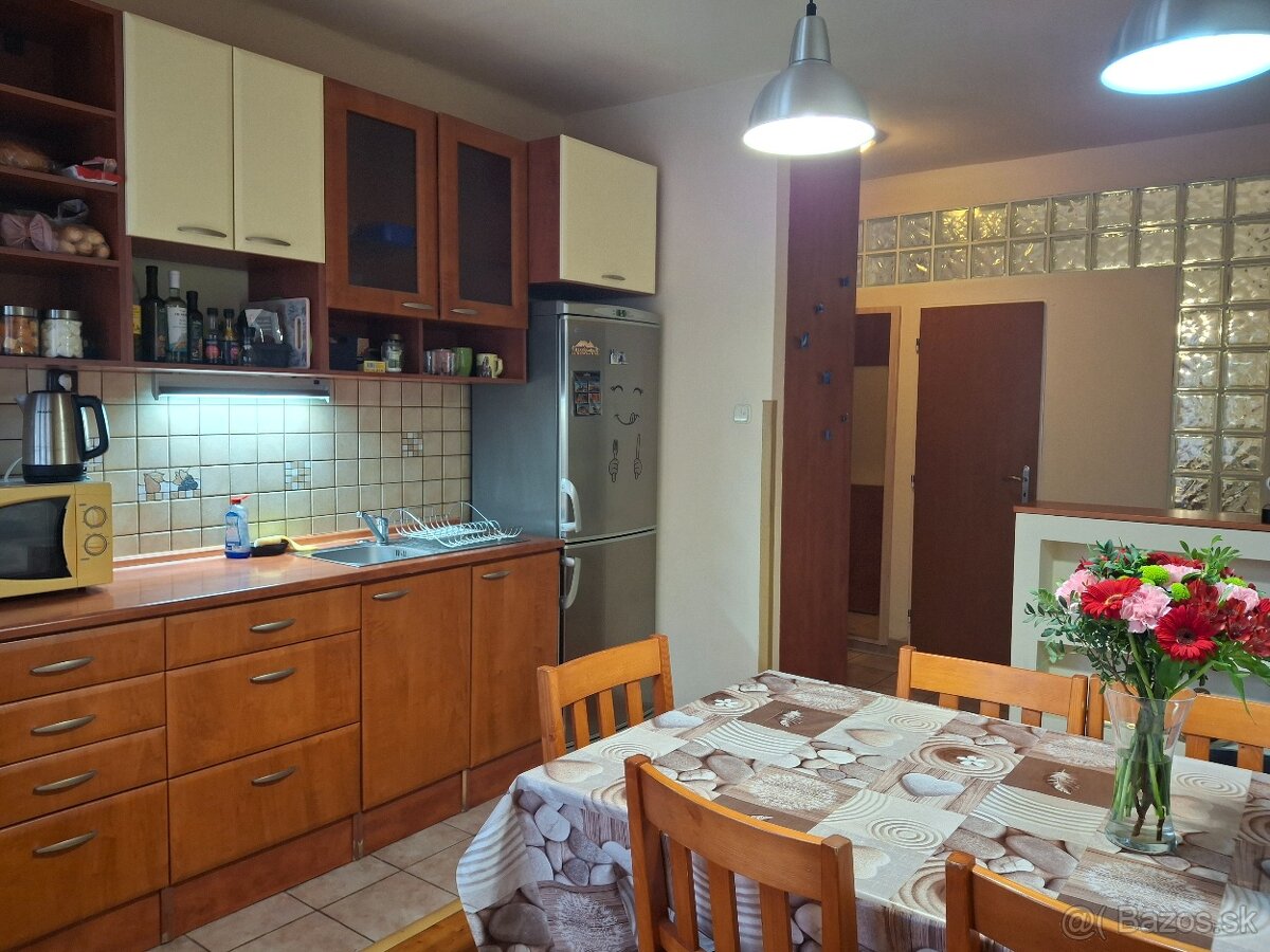 2-izbový byt 65 m², centrum, bez provízie - 12