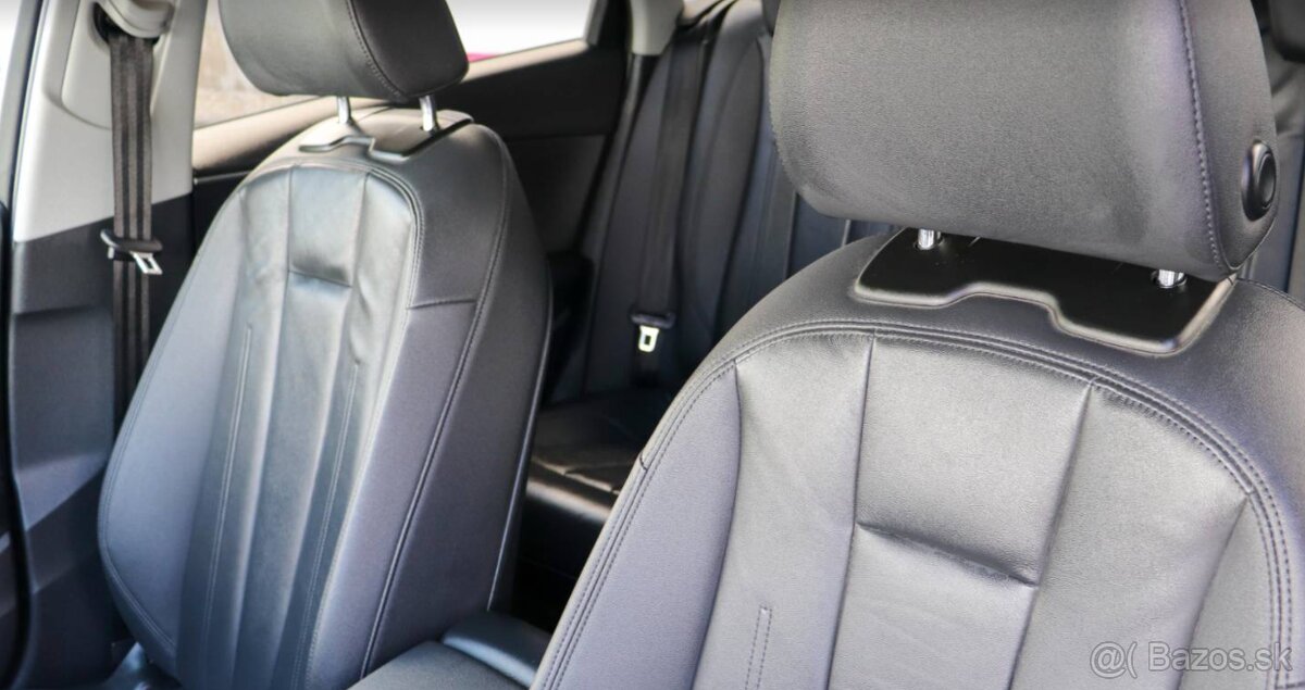 Audi A4 Avant 2.0 TDI Design - 12