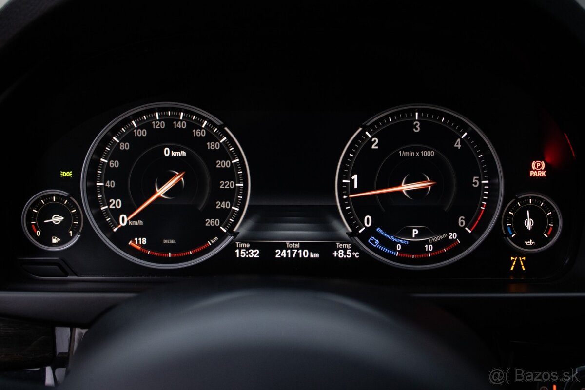 BMW X5 xDrive 40d A/T M-Sport - 12