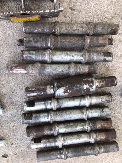 Favorit, Eska diely - 12