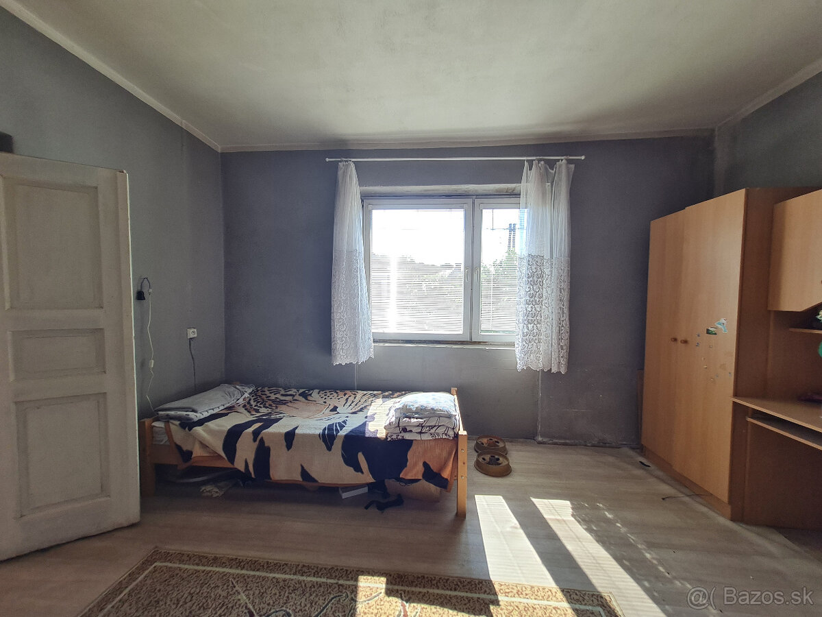 Malé Straciny – rodinný dom - 12