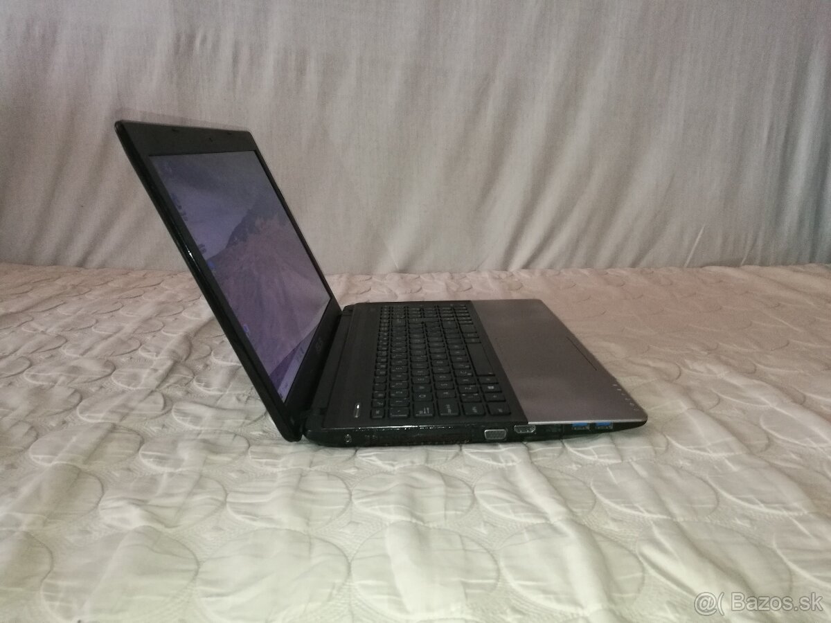 Asus K. Intel i5. RAM 6GB. HDD 500 GB. Nvidia 2 GB. - 12