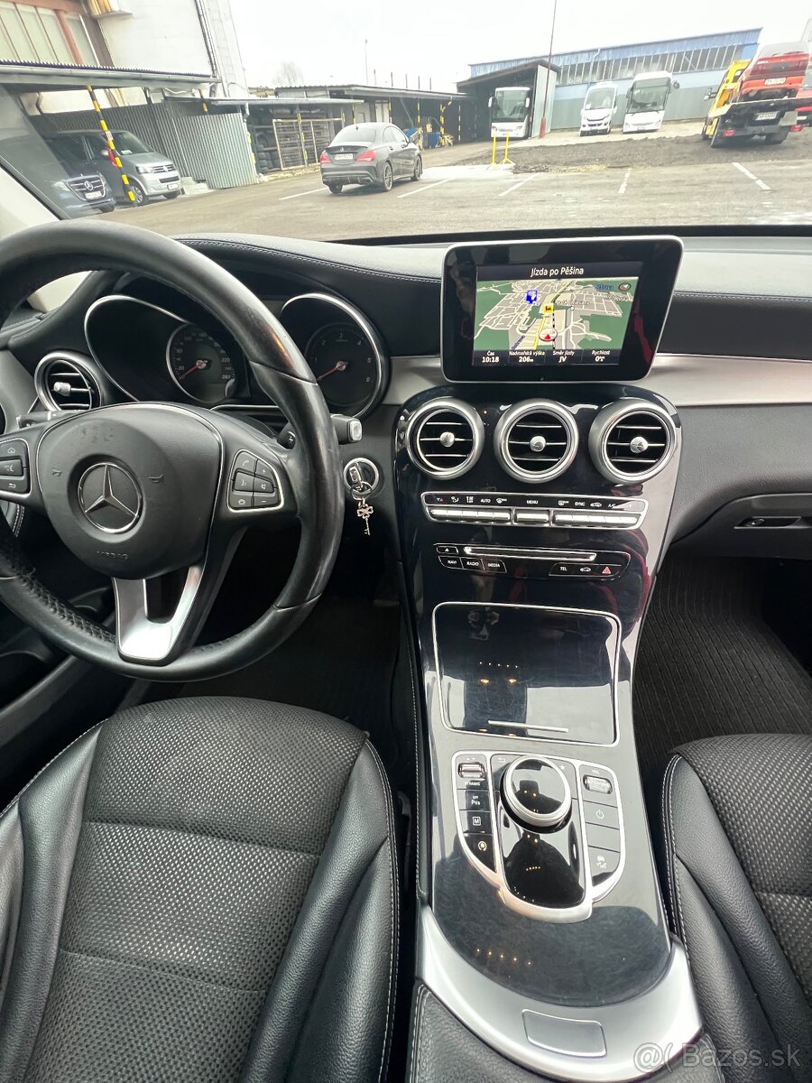 Mercedes-Benz GLC SUV 220d 4MATIC A/T - 12