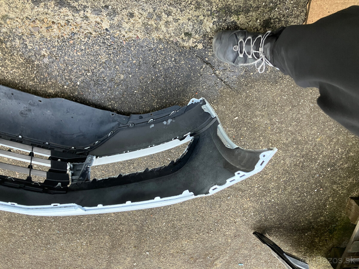 predni naraznik vw passat b8 14-19 bily holy - 12