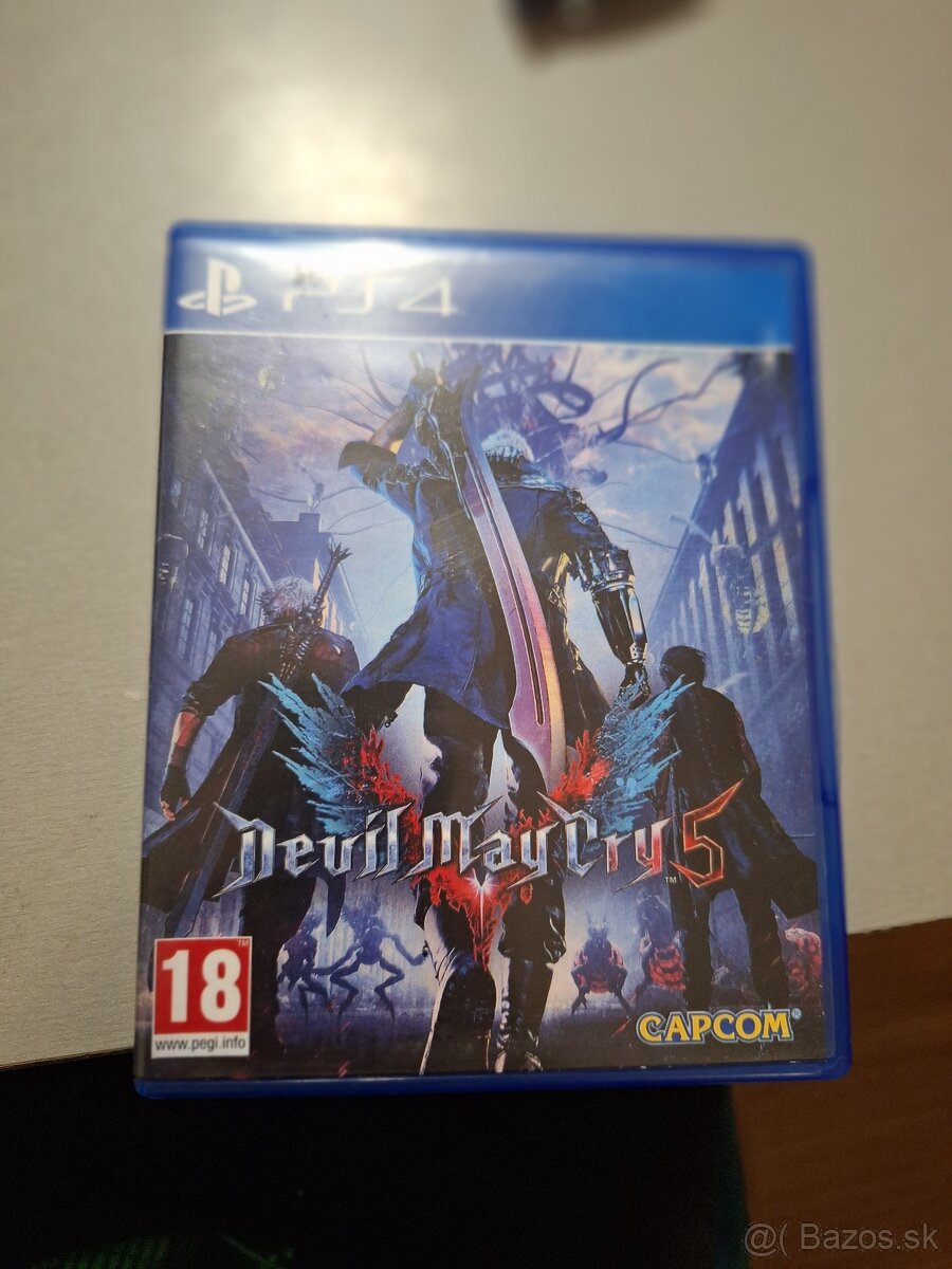 Predám PS4 Slim 512GB + 2 ovládače + 5 hier + stojan - 12