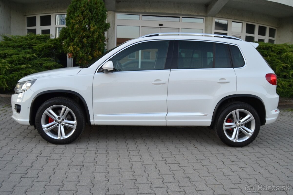 VW TIGUAN 2.0 TDI R LINE 4 MOTION, ALU R18, BIXENÓNY, CHRÓM - 12