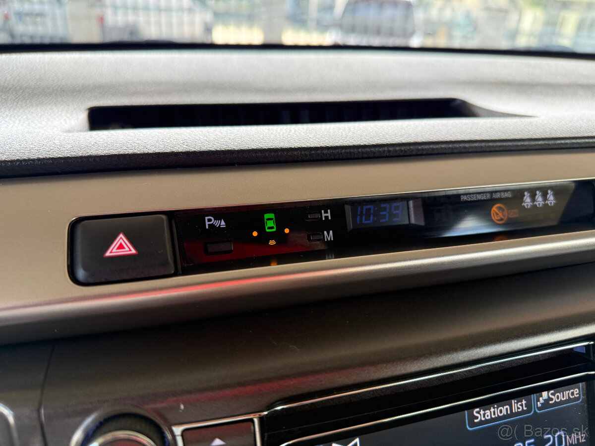 Toyota RAV4 2.2 l D-4D Premium 4x4 - 12