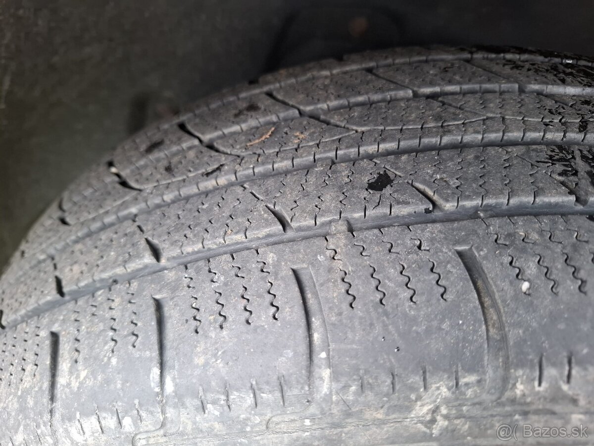 Predám VW Touareg 3.0 TDI - 12