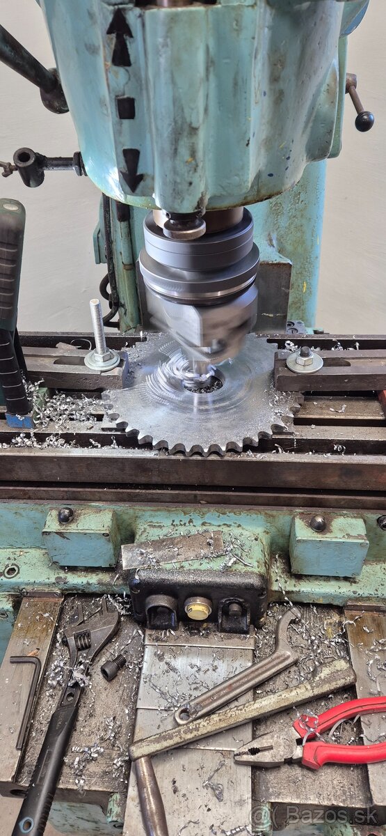 Oprava dier,uložení,čapov. Prečapovanie bagrov . - 12