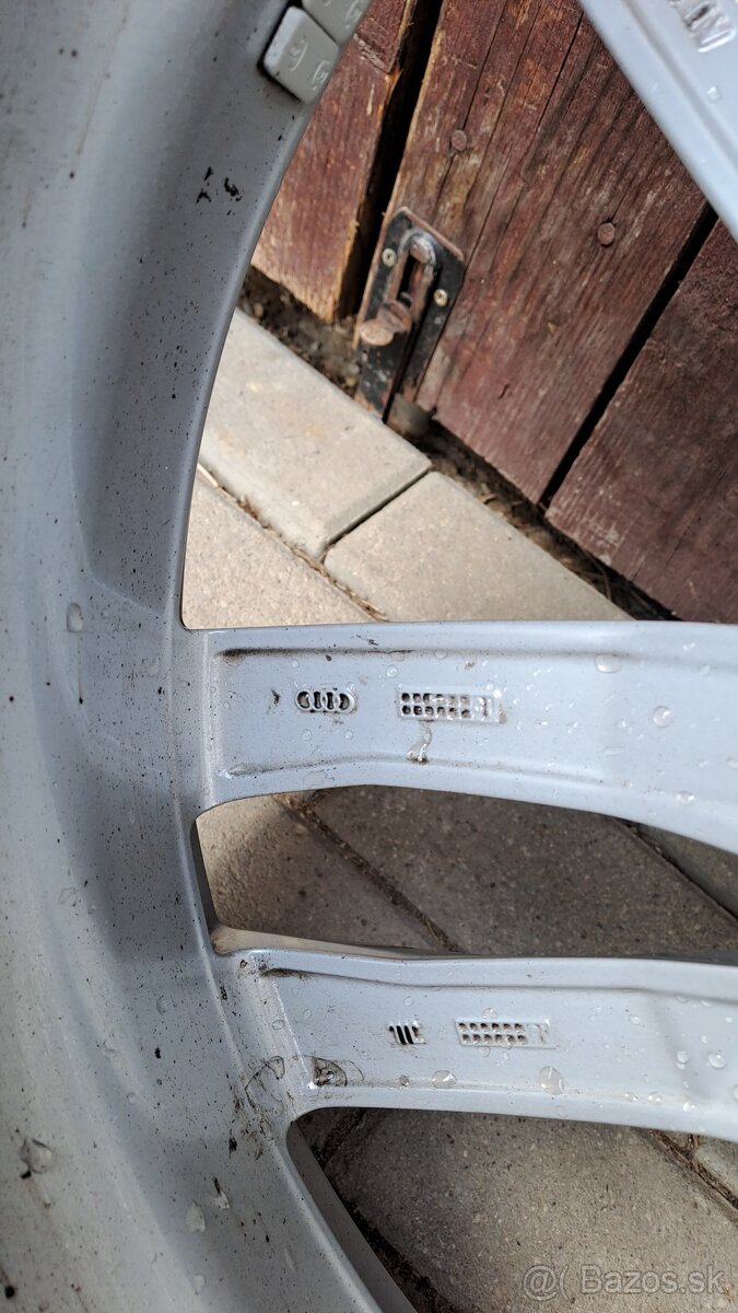 Audi 5x112 R21 stredová 66,6 ET25 - 12