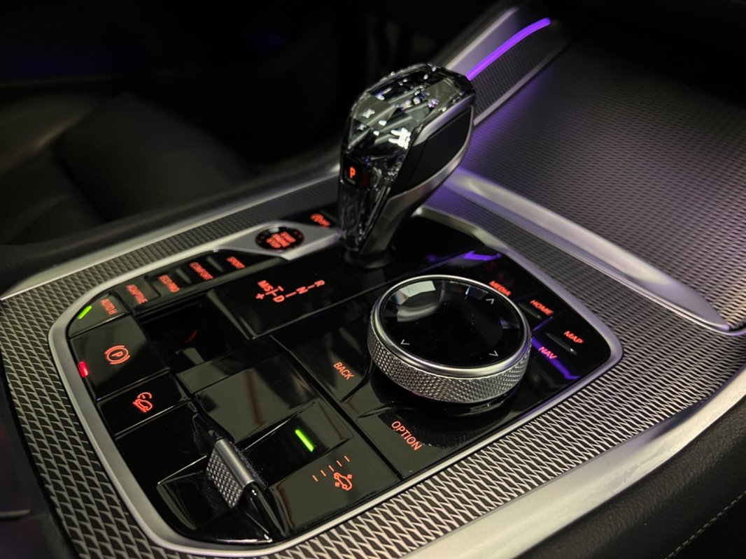 BMW X6 M3.0d x-drive M-performance SWAROVSKI - 12