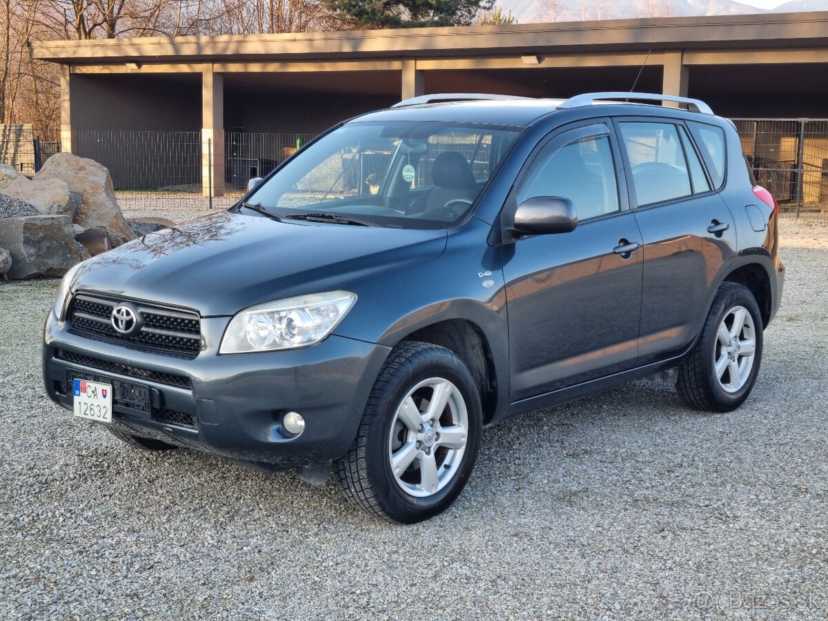 TOYOTA RAV4 2,2D4D 4x4 - 12