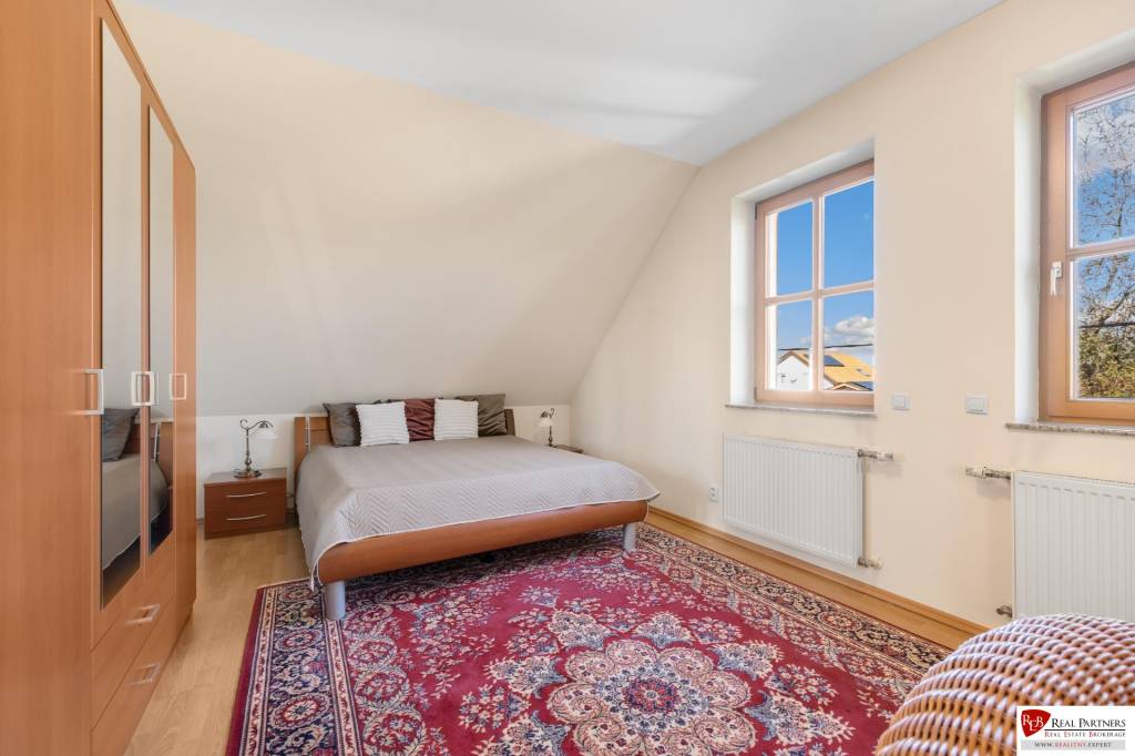 Predaj luxusná 5 izbová Vila,440 m2,pozemok 1061m2,garáž,baz - 12