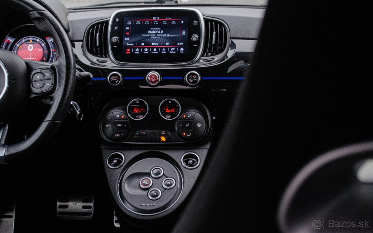 Abarth 595 Monster Energy Yamaha - 12