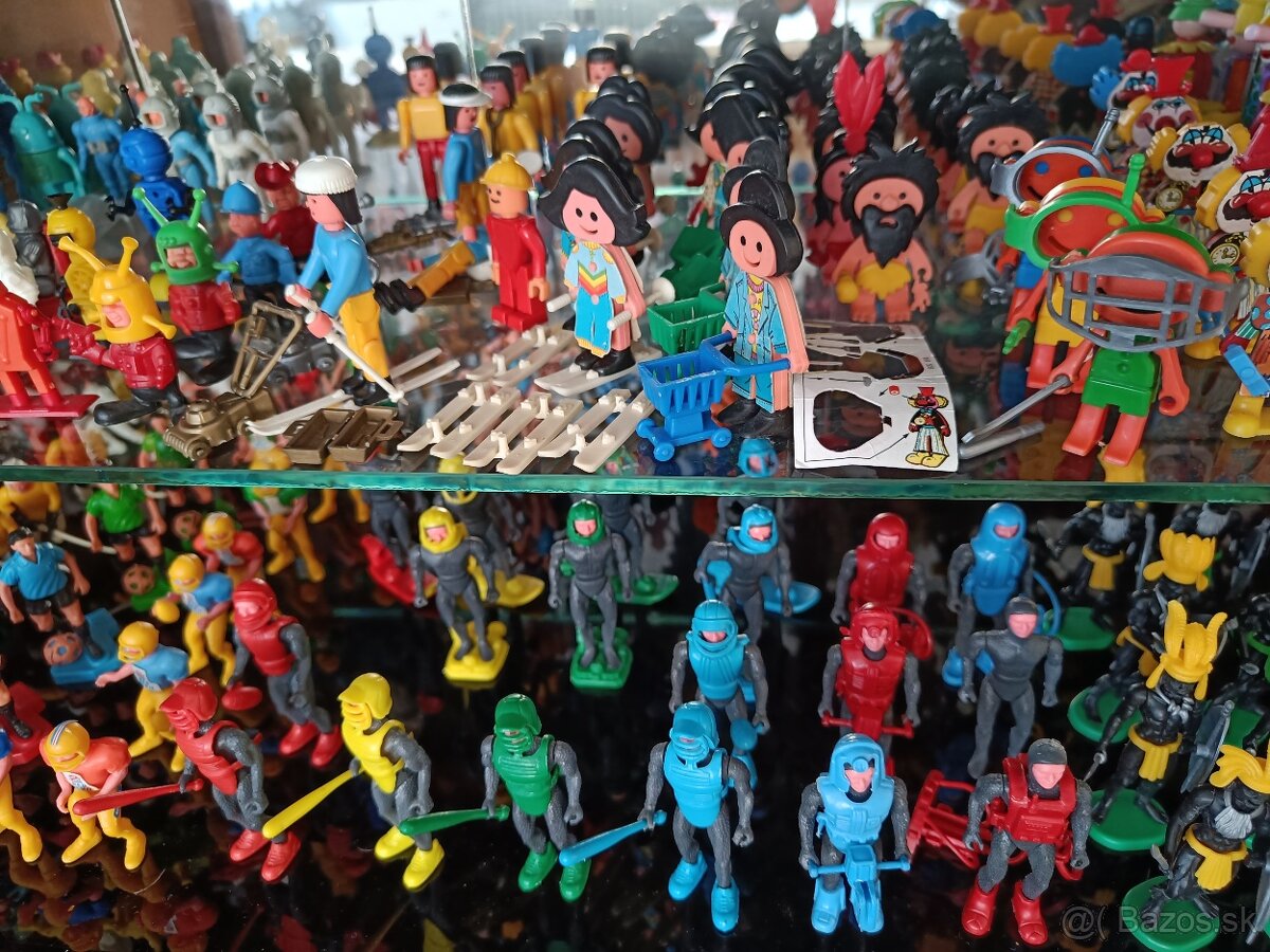 Predám zbierku Kinder figúrok - 12