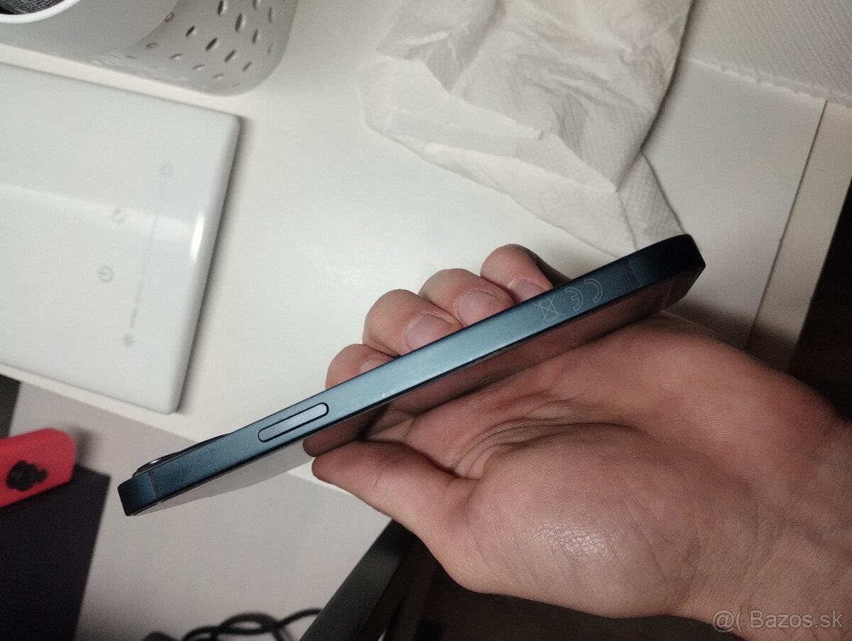 Apple iPhone 13 128GB Midnight - 12