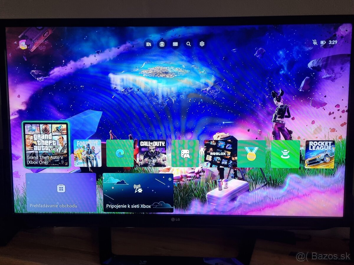 Predám Xbox Series X 1TB - 12