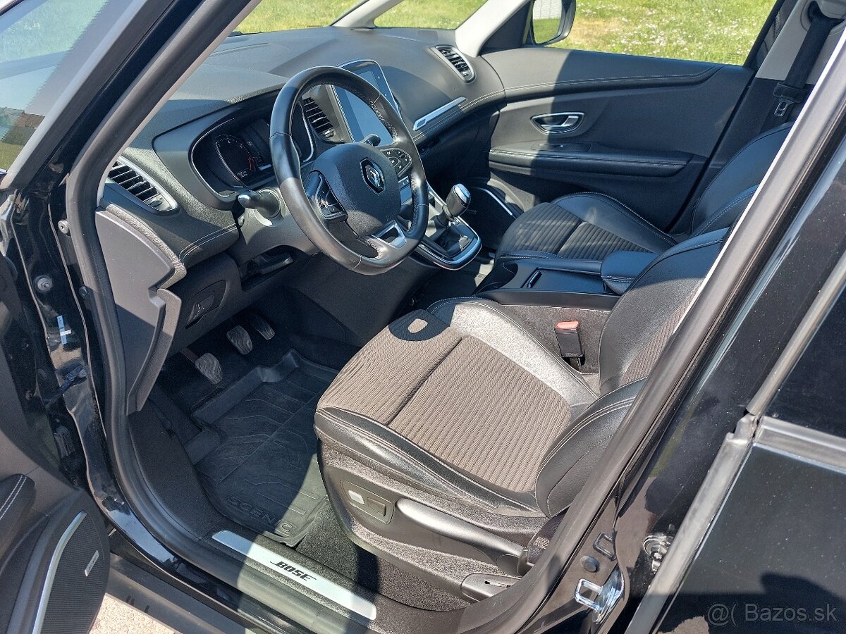 Renault Scenic TCe 140 "EDITION BOSE" - 12