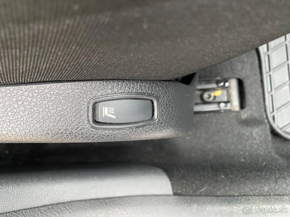 Dacia Duster 1.6i - 12