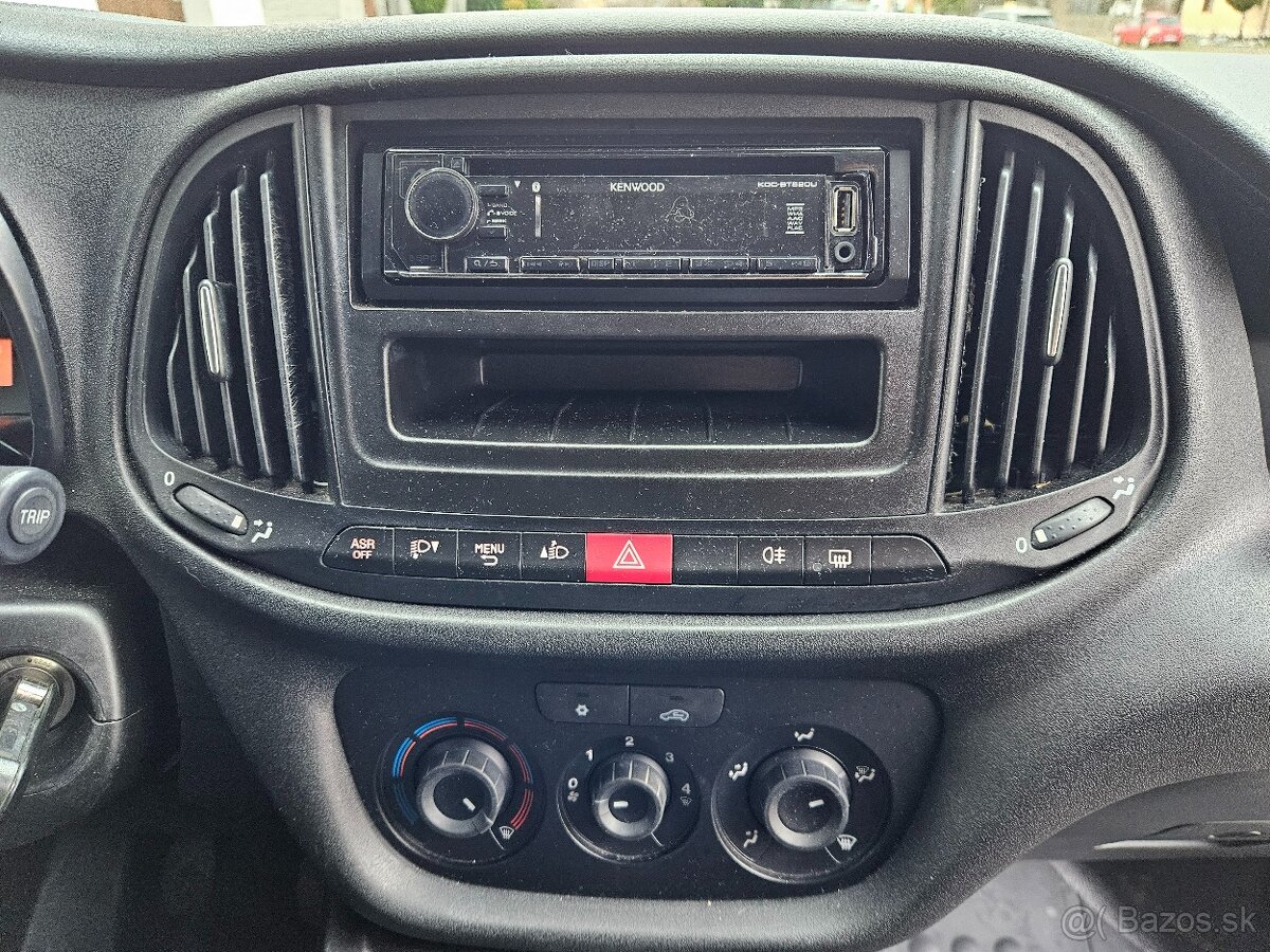 Fiat Doblo 1.4 70kW benzin, Klima - 12