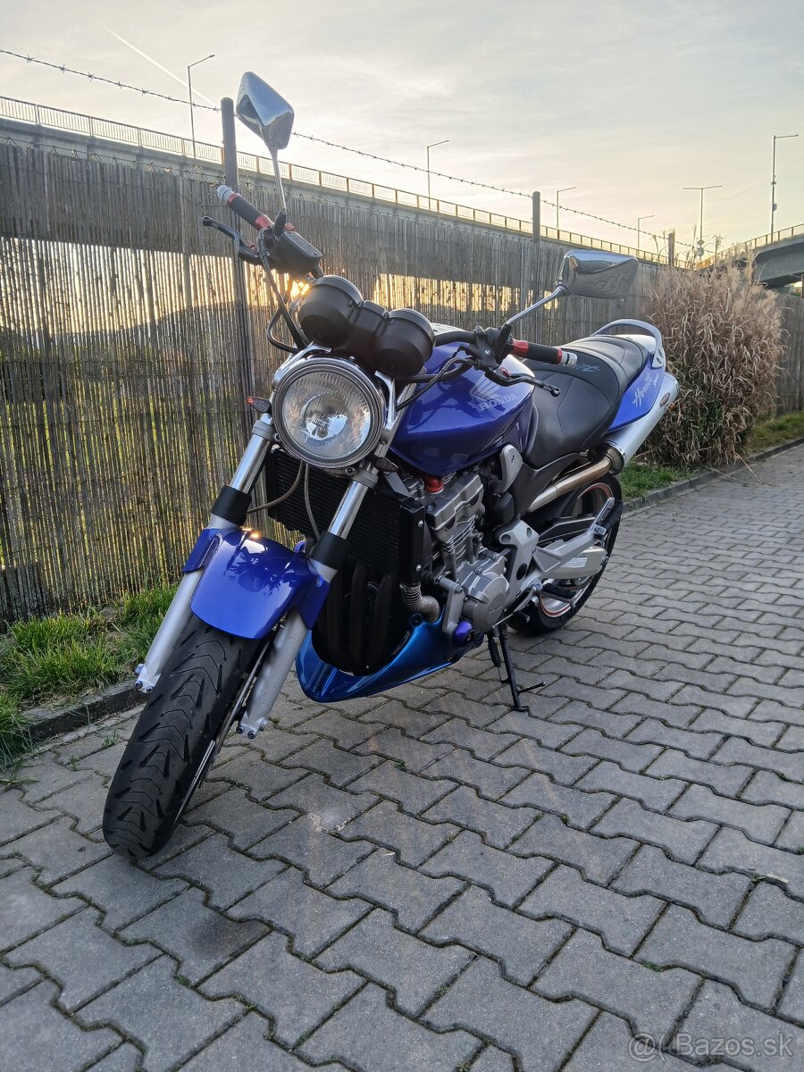 Honda CB900F Hornet - 12